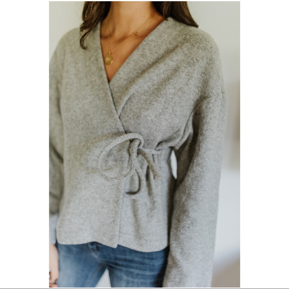 SVILU Wool Wrap Sweater